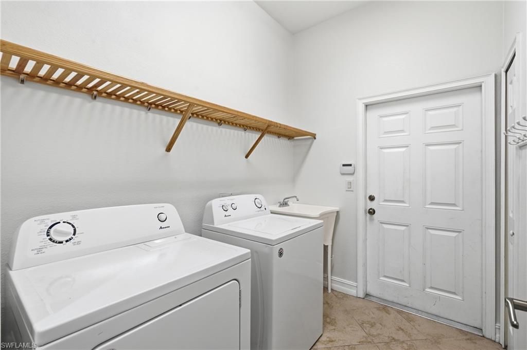 8323 Caloosa Rd , Fort Myers, FL 33967 Photo