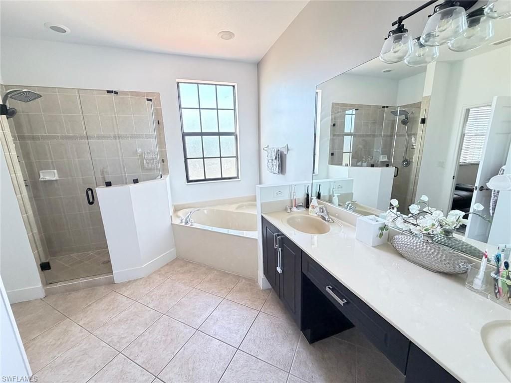 7317 Bristol Cir, Naples, FL 34120 Photo