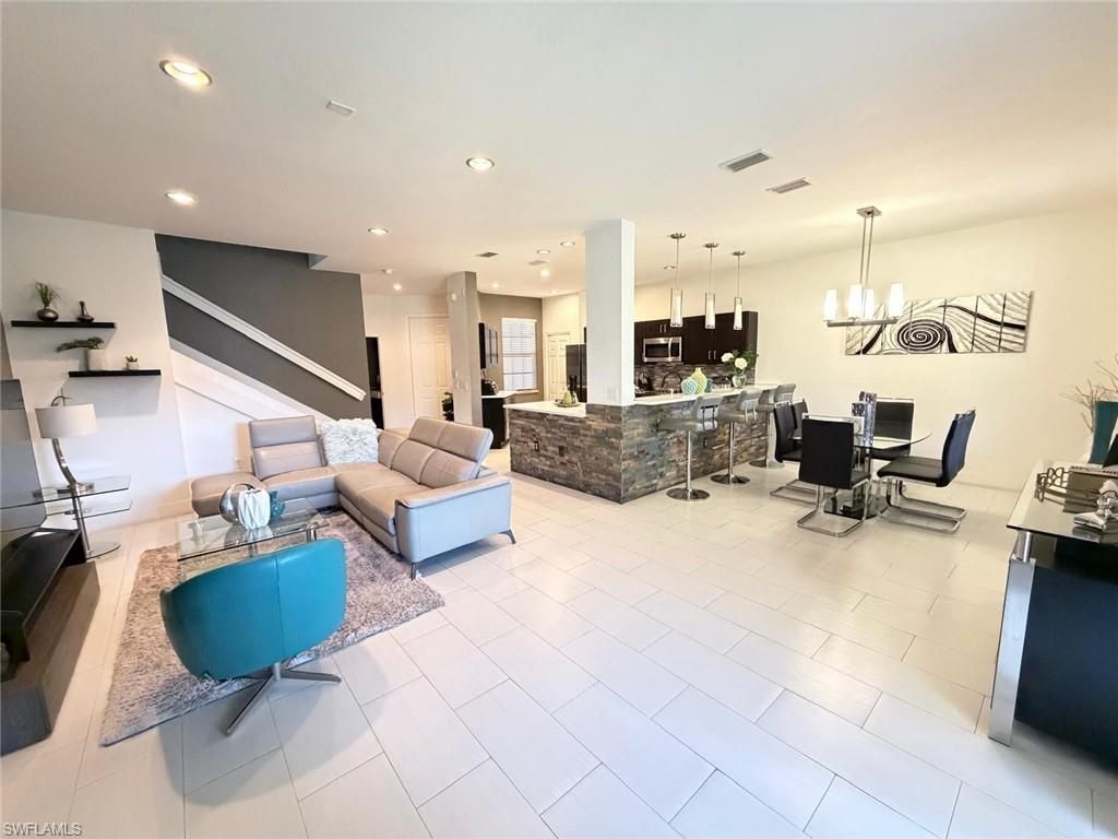 7317 Bristol Cir, Naples, FL 34120 Photo