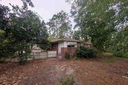 824 Indigo Avenue  photo 4