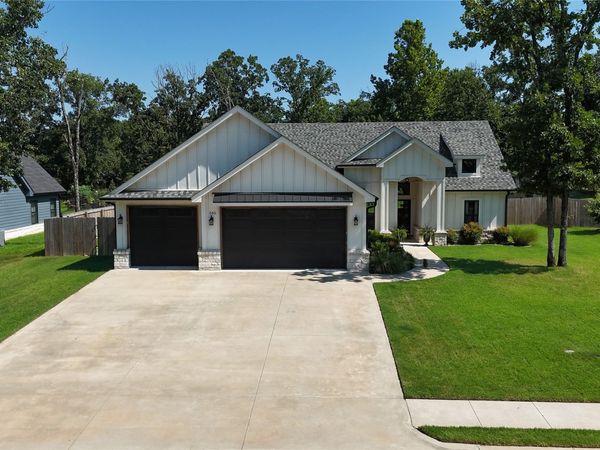 565 Kim Street , Tahlequah, OK 74464