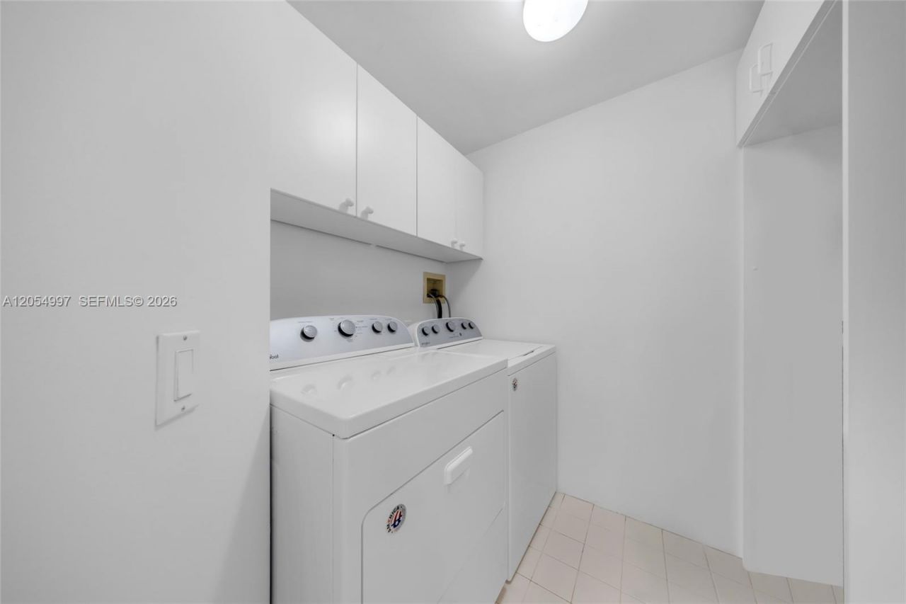 21150 Point Pl , Unit 1605, Aventura, FL 33180 Photo