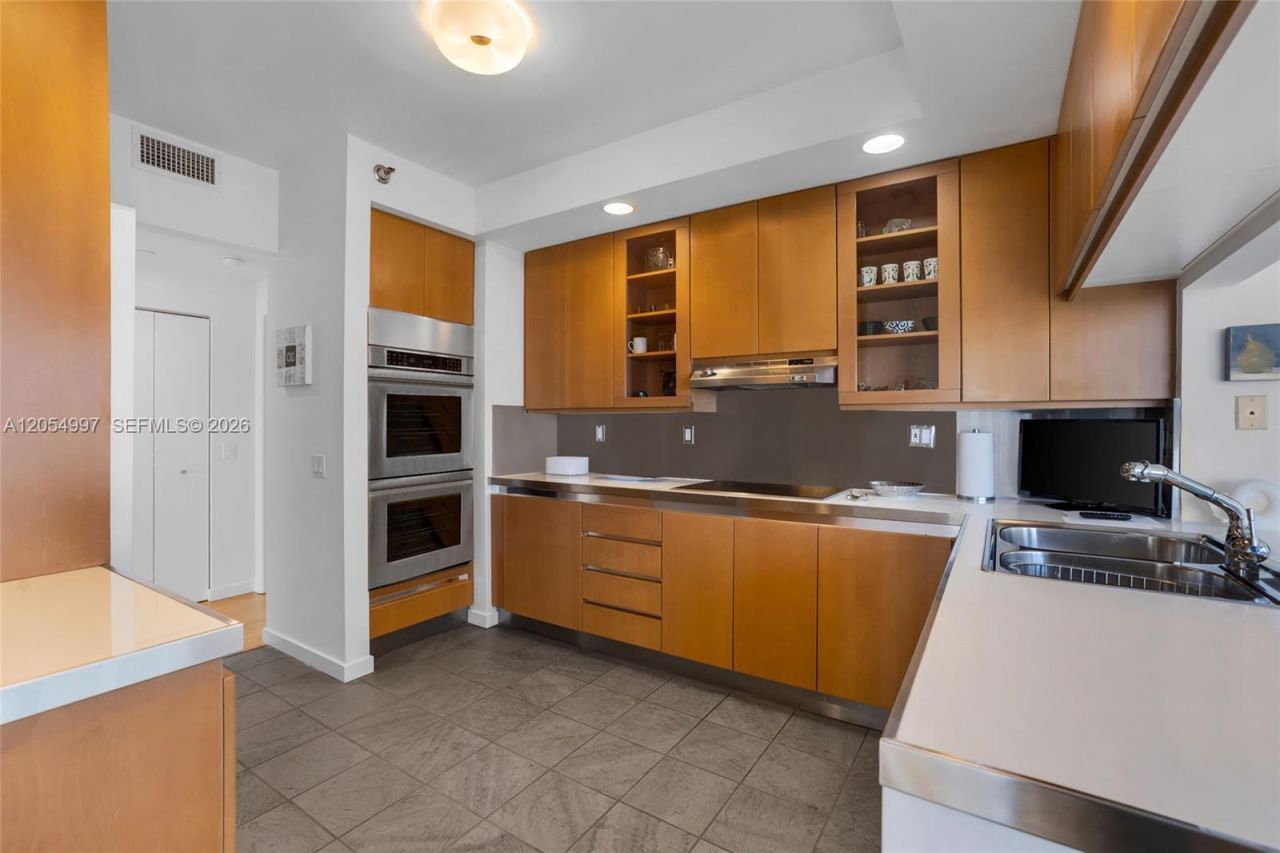 21150 Point Pl , Unit 1605, Aventura, FL 33180 Photo