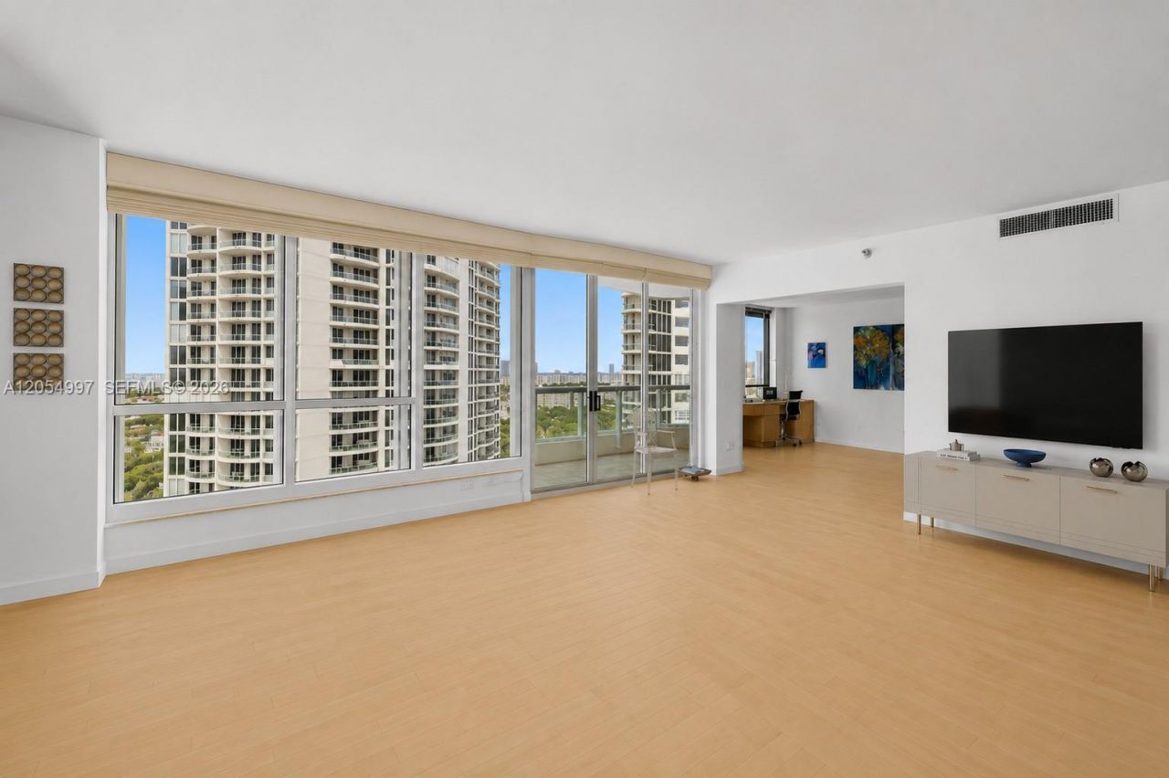 21150 Point Pl , Unit 1605, Aventura, FL 33180 Photo