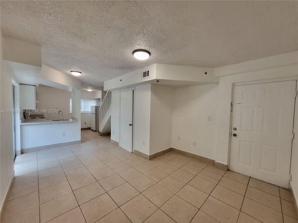 1650 NW 25th Ave, Unit 213, Miami, FL 33125
