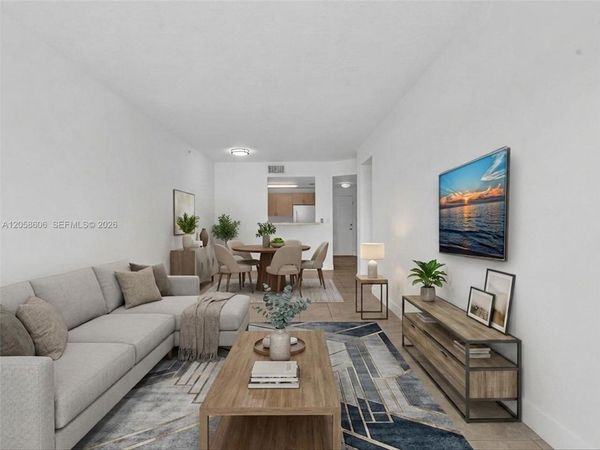 50 Menores Ave , Unit 518, Coral Gables, FL 33134