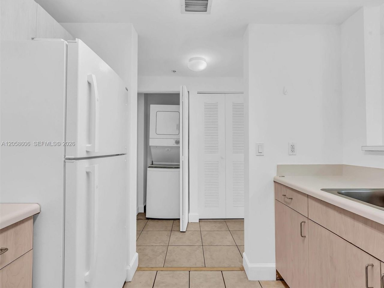 50 Menores Ave , Unit 518, Coral Gables, FL 33134 Photo