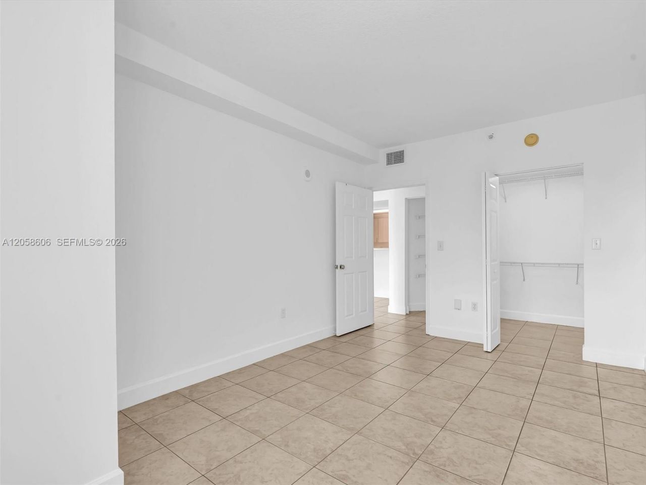 50 Menores Ave , Unit 518, Coral Gables, FL 33134 Photo
