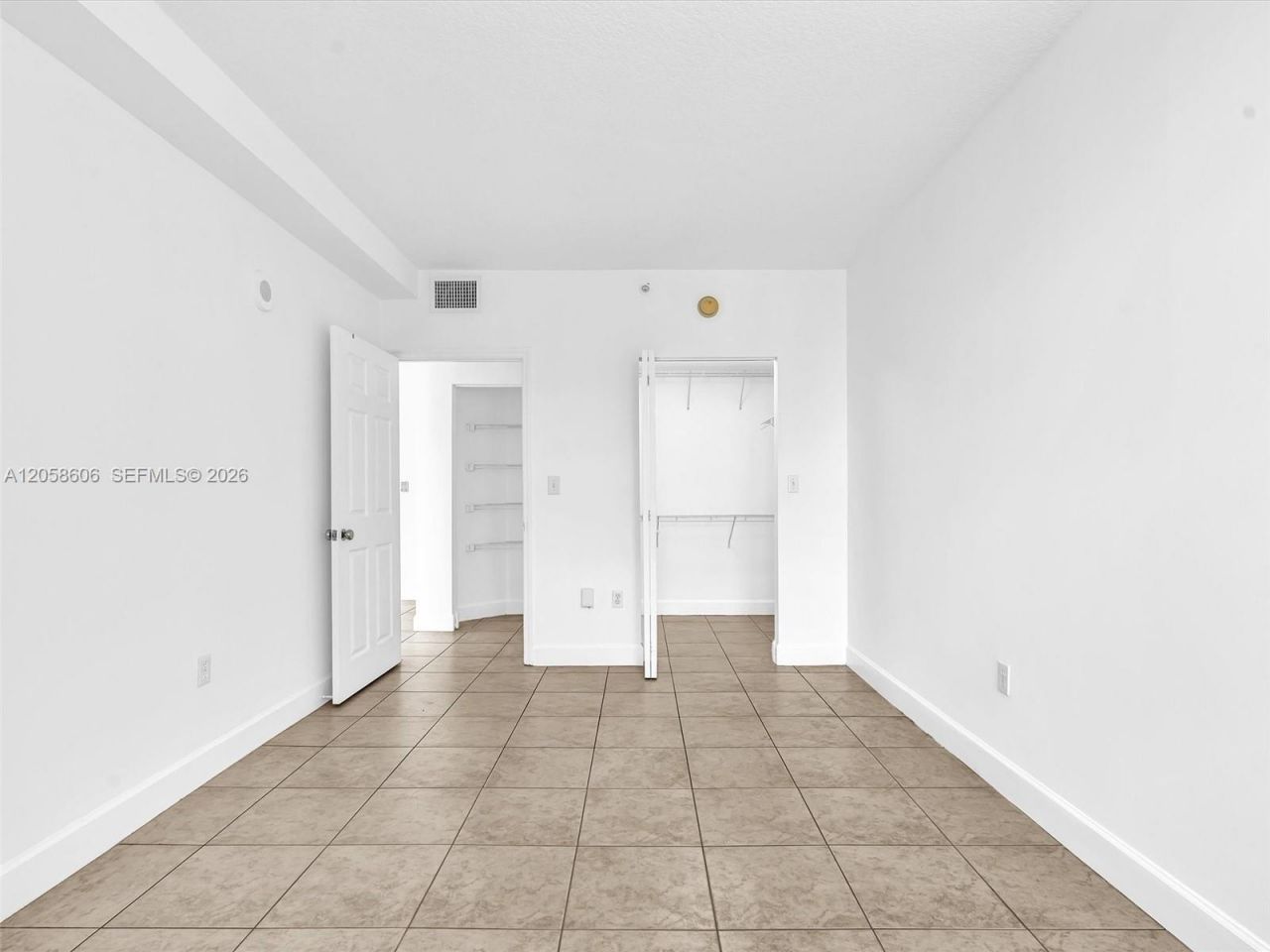 50 Menores Ave , Unit 518, Coral Gables, FL 33134 Photo