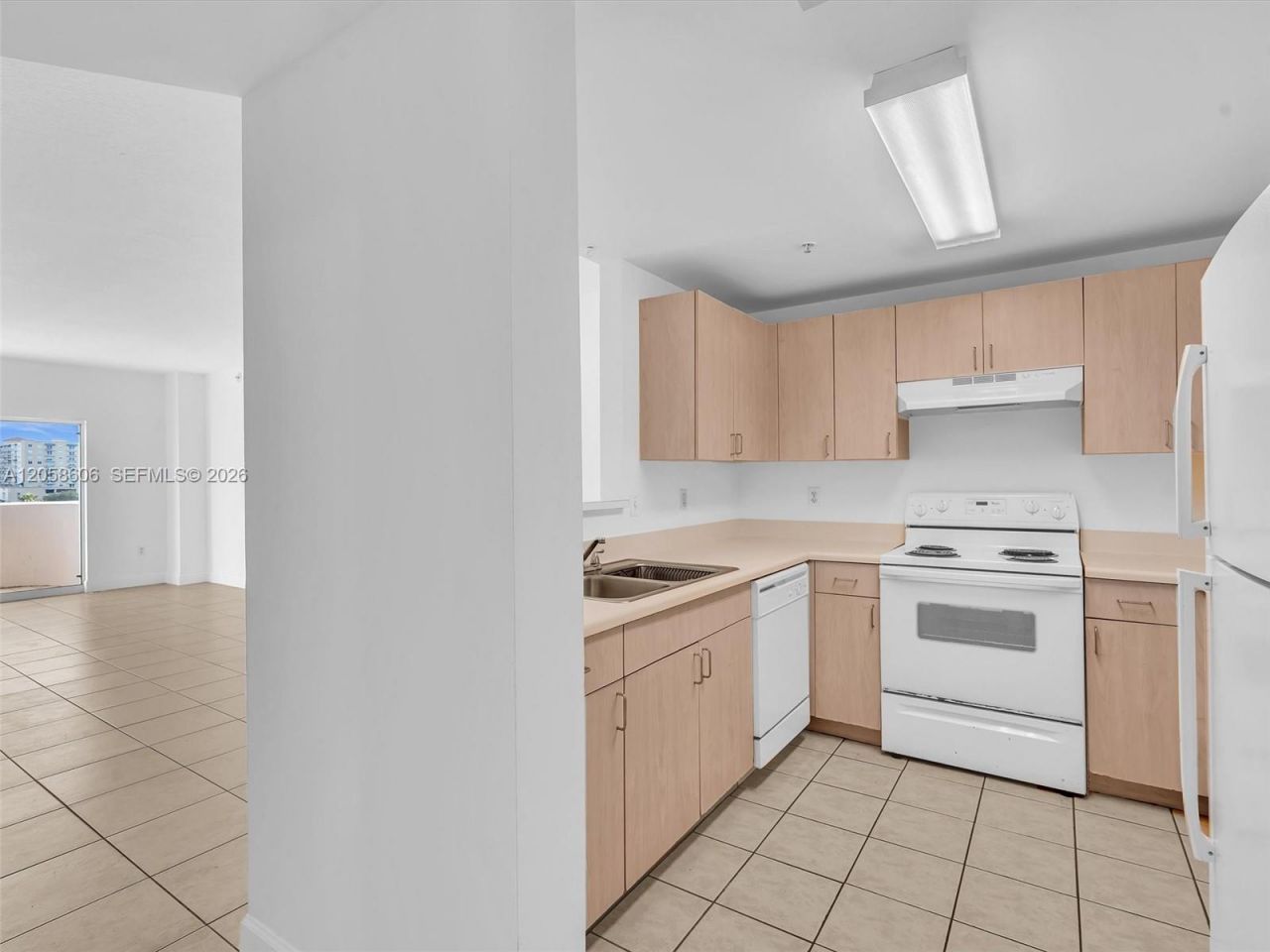 50 Menores Ave , Unit 518, Coral Gables, FL 33134 Photo