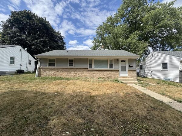 7810 W Kathryn AVENUE, Milwaukee, WI 53218