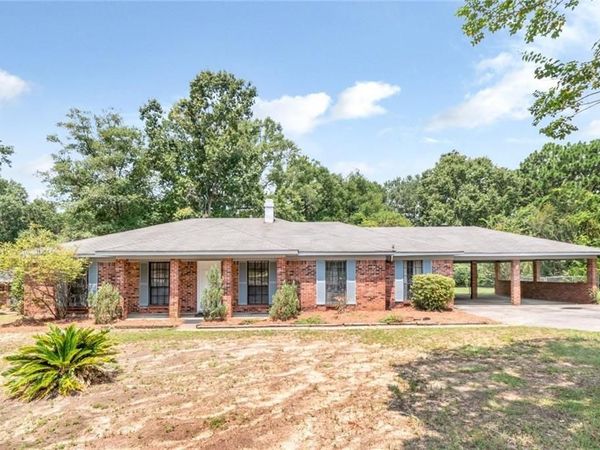 5812 Fern Valley Road, Mobile, AL 36609