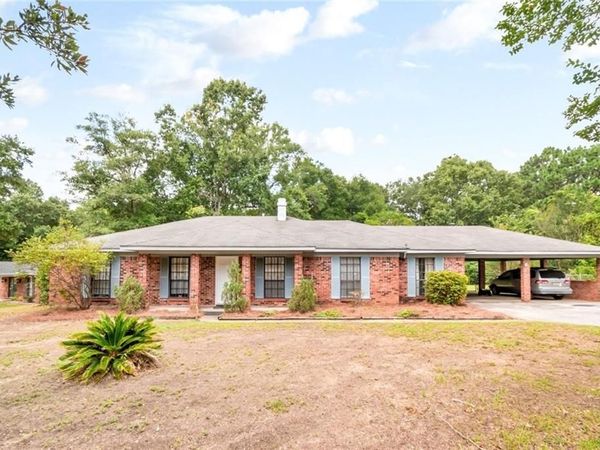 5812 Fern Valley Road, Mobile, AL 36609