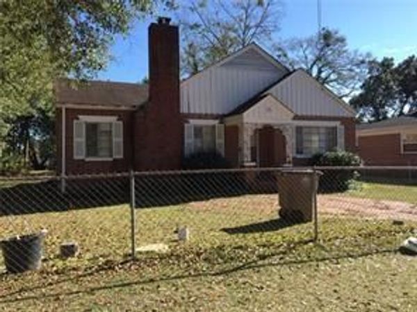 901 Courtney Street , Mobile, AL 36606