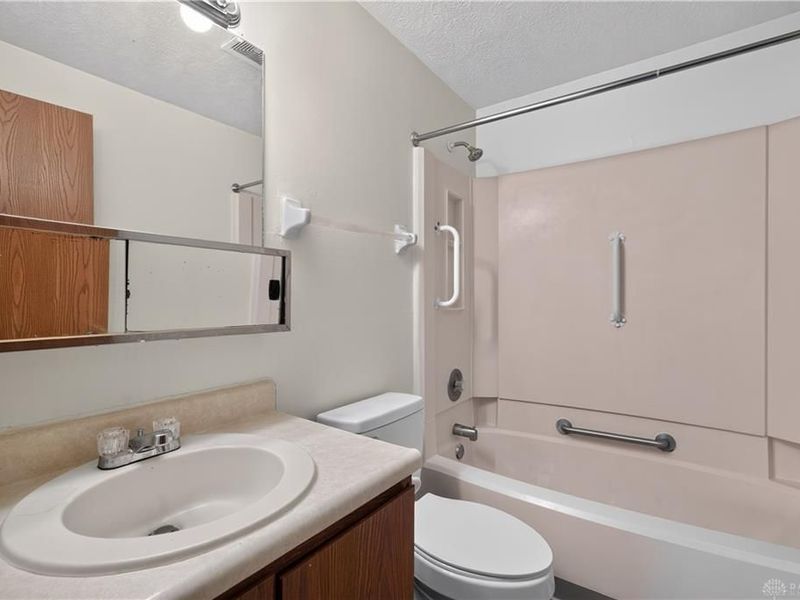 7880 Waterton Court, Dayton, OH 45426 Photo 27