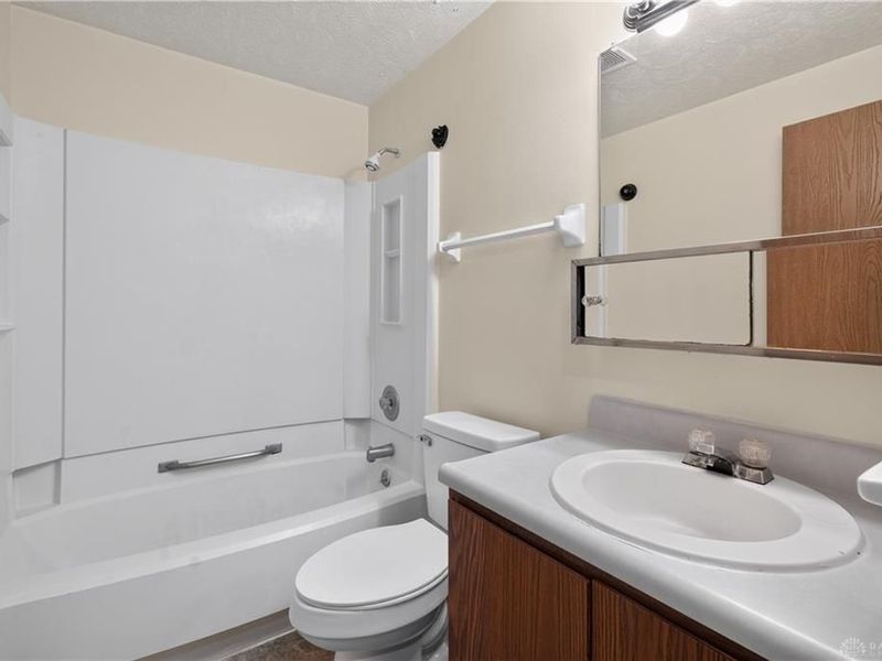 7880 Waterton Court, Dayton, OH 45426 Photo 28