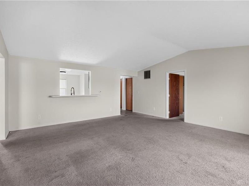 7880 Waterton Court, Dayton, OH 45426 Photo 5
