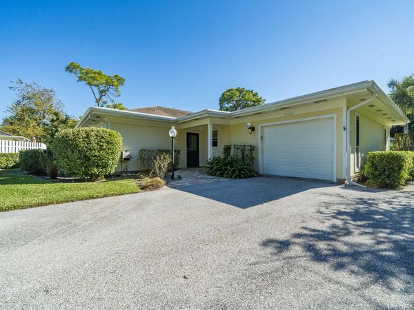 13144 Eastpointe Way, West Palm Beach, FL 33418