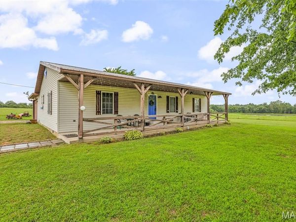 3365 Hopkins Road , Farmington, MO 63640