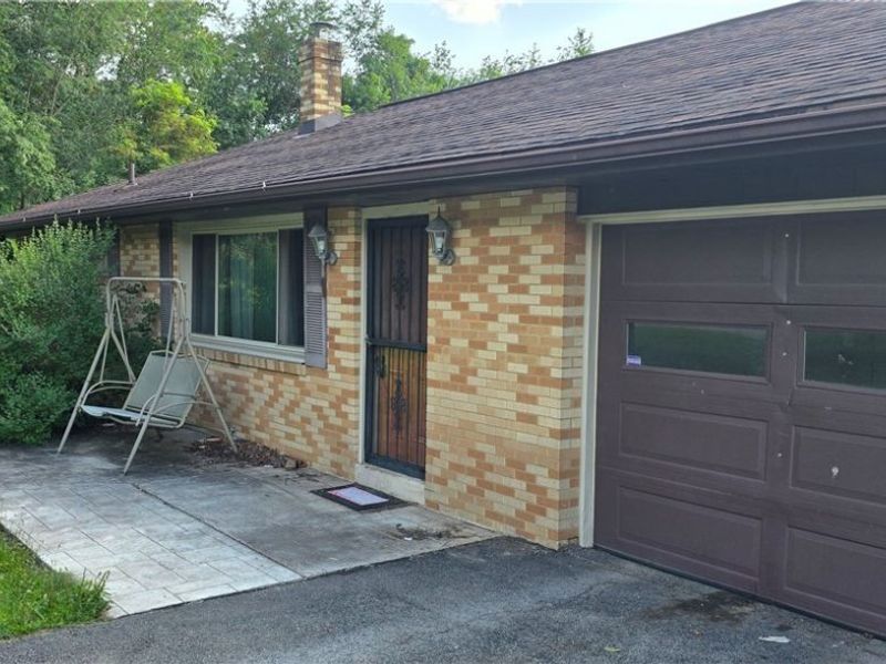 16777 Valley Drive , East Liverpool, OH 43920 Photo 1