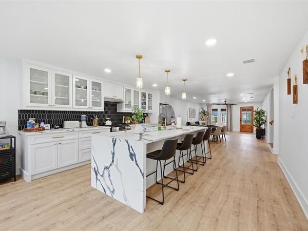 508 W White Avenue , McKinney, TX 75069