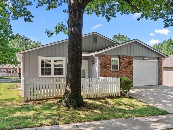 11327 W 77TH Terrace, Shawnee, KS 66214
