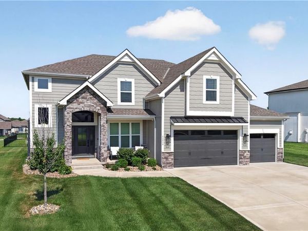 11414 Bluestem Drive, Kearney, MO 64060