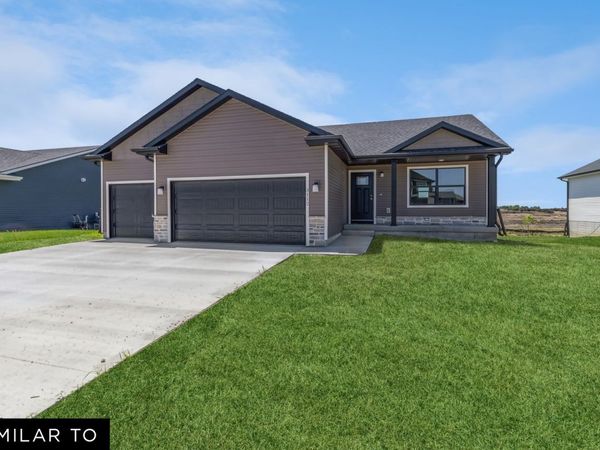 1189 SW 18th Court, Grimes, IA 50111