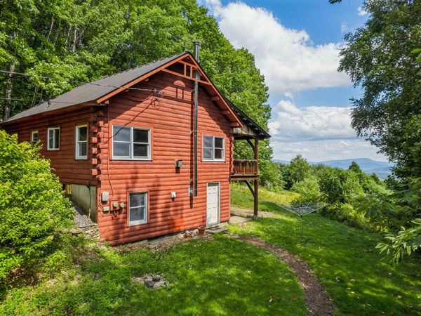 2772 South Vershire Road, Vershire, VT 05079