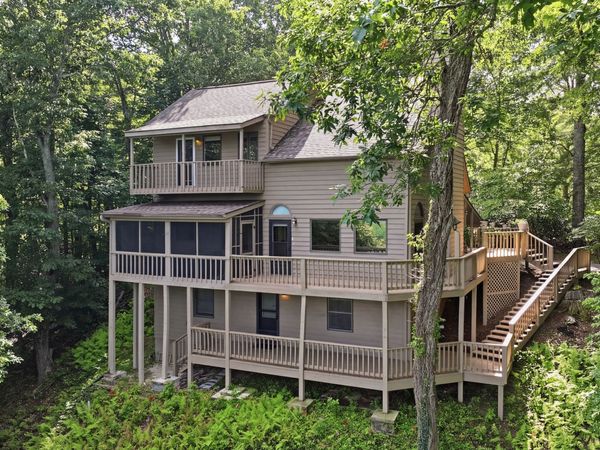 82 Appalachian Point, Sky Valley, GA 30537