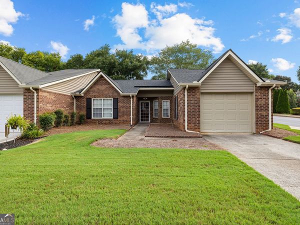 180 Monmouth Drive, Fayetteville, GA 30214
