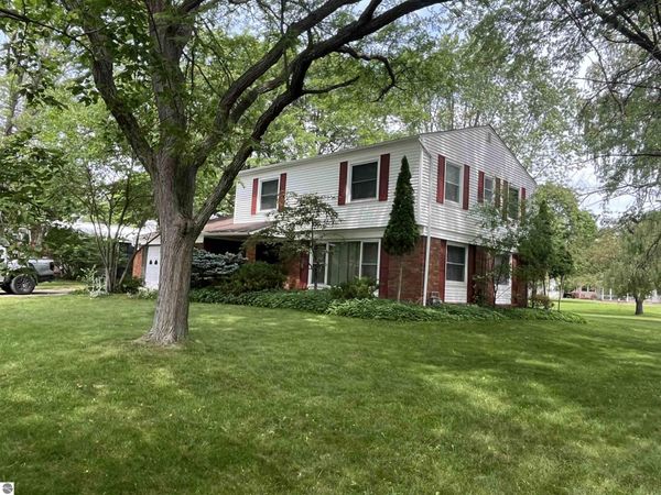 1339 Tomah Drive, Mt Pleasant, MI 48858