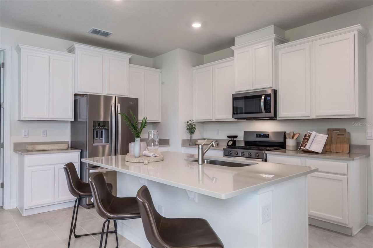 2281 Hamden Way , Mount Dora, FL 32757 Photo