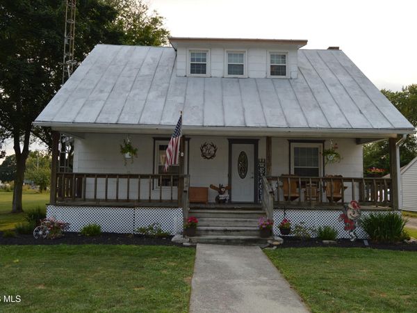 218 S Main Street , Rawson, OH 45881