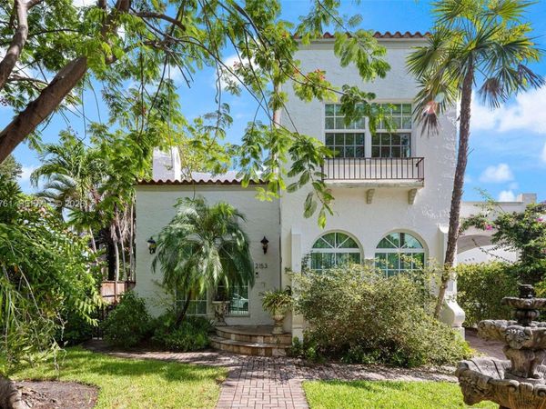 2153 SW 13th St , Miami, FL 33145