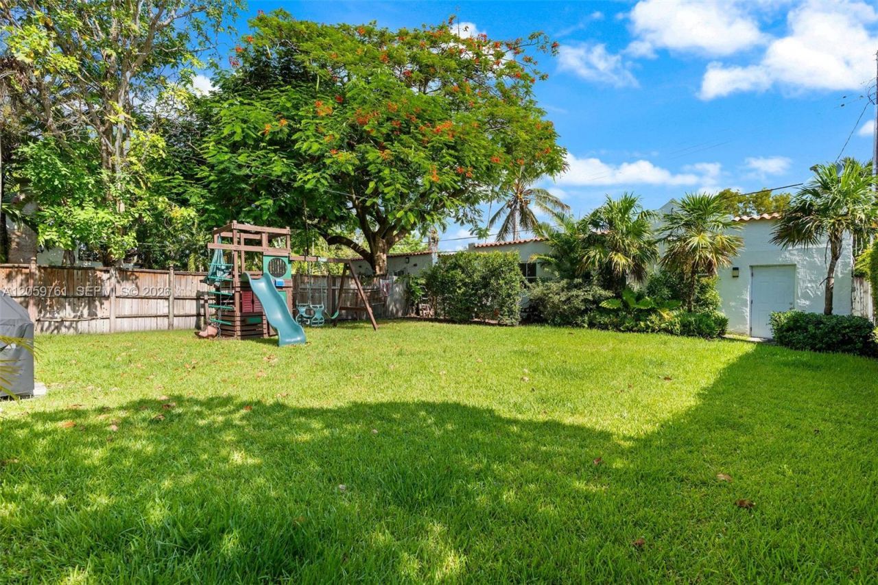 2153 SW 13th St, Miami, FL 33145 Photo
