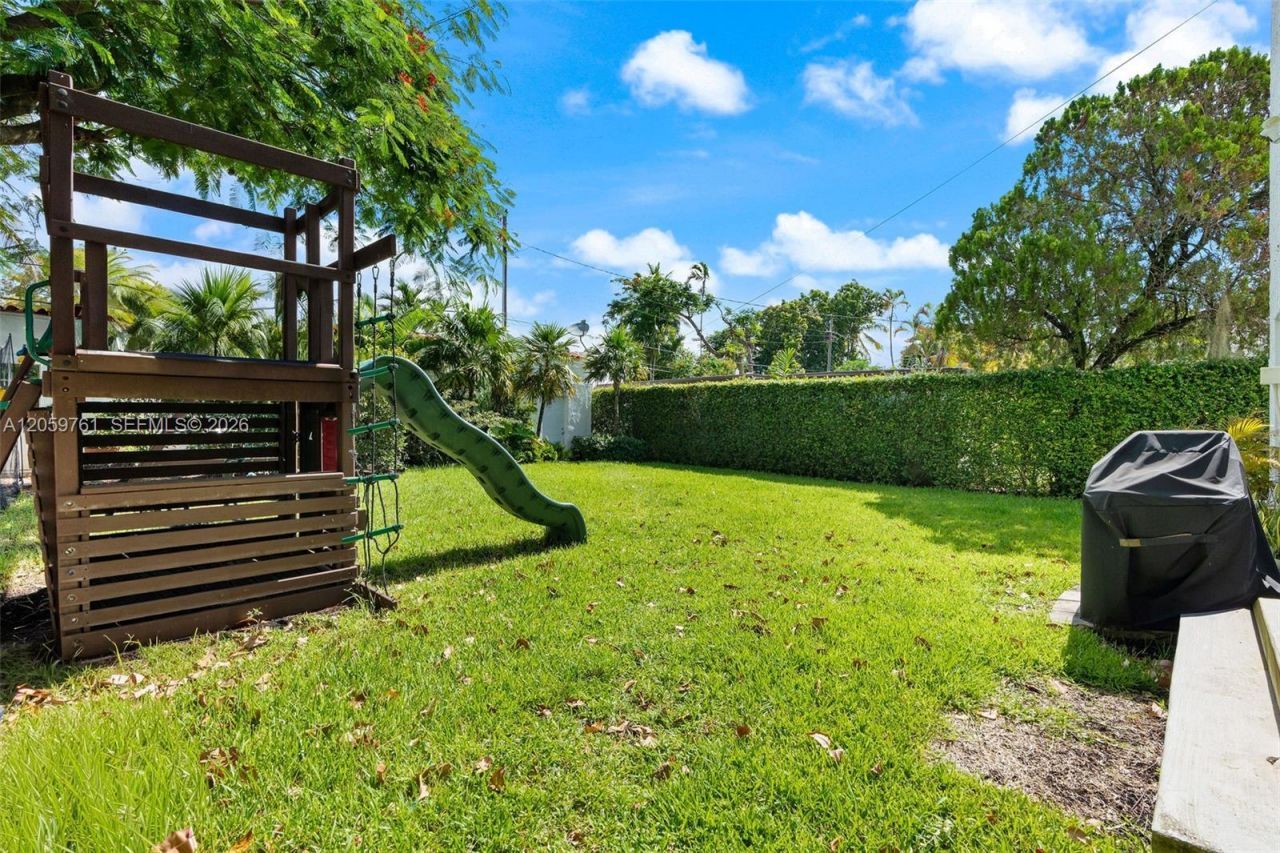 2153 SW 13th St, Miami, FL 33145 Photo