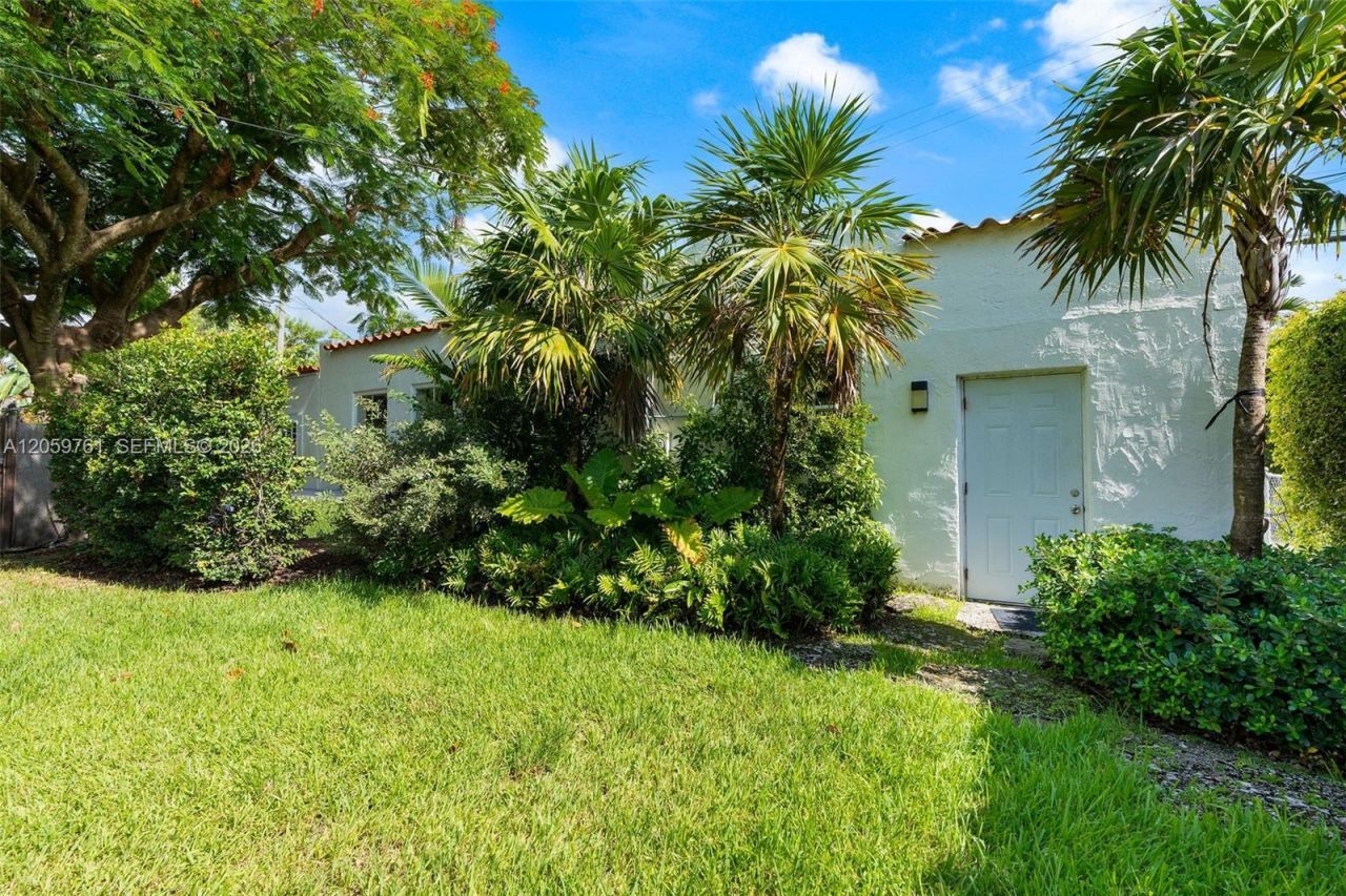 2153 SW 13th St, Miami, FL 33145 Photo