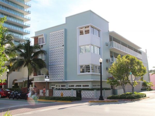 158 Ocean Dr , Unit 206, Miami Beach, FL 33139