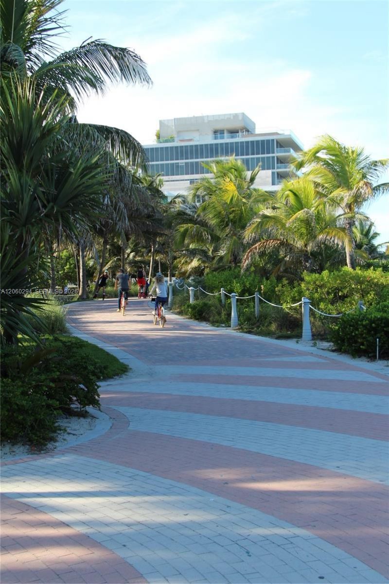 158 Ocean Dr , Unit 206, Miami Beach, FL 33139 Photo