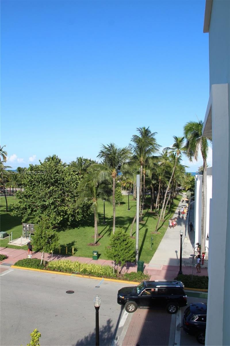 158 Ocean Dr , Unit 206, Miami Beach, FL 33139 Photo