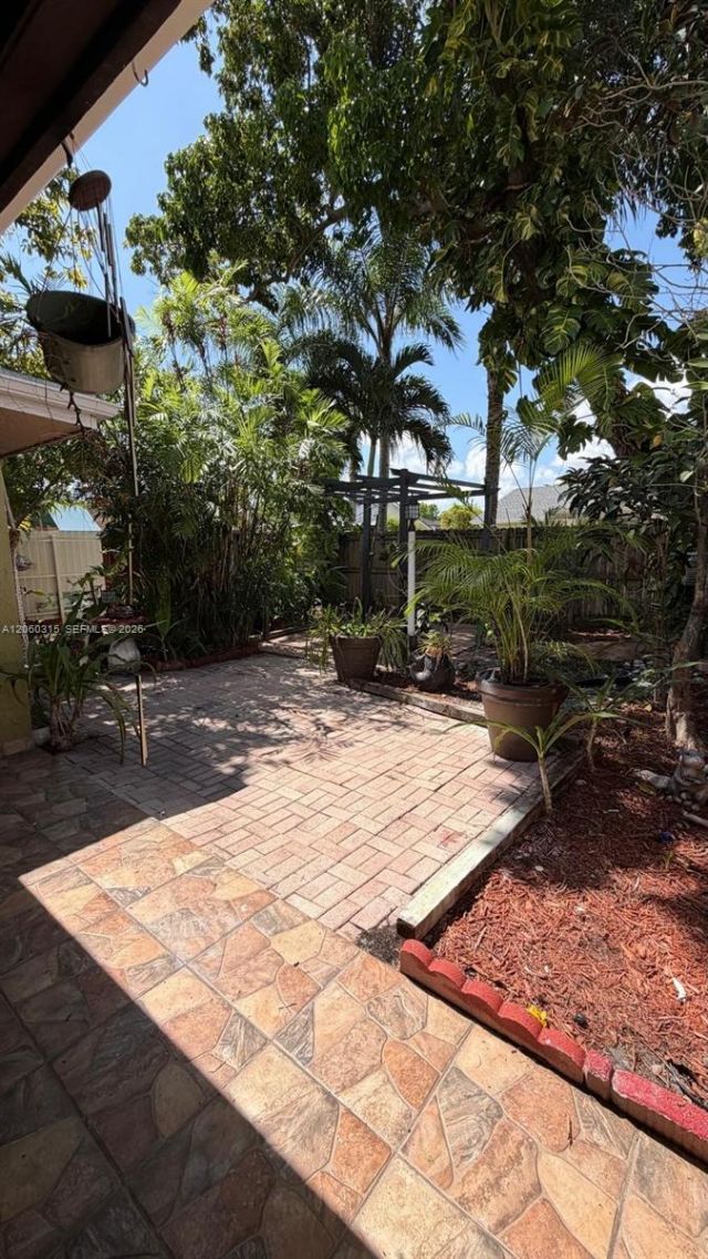 10960 SW 25th St, Miami, FL 33165 Photo