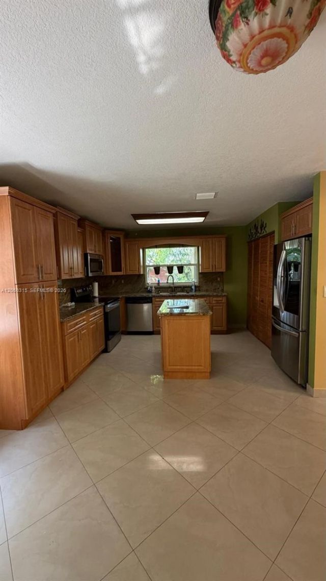 10960 SW 25th St, Miami, FL 33165 Photo