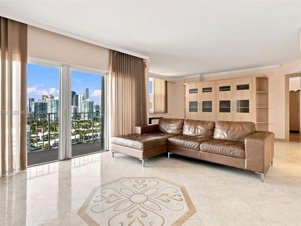 500 Bayview Dr, Unit 2121, Sunny Isles Beach, FL 33160