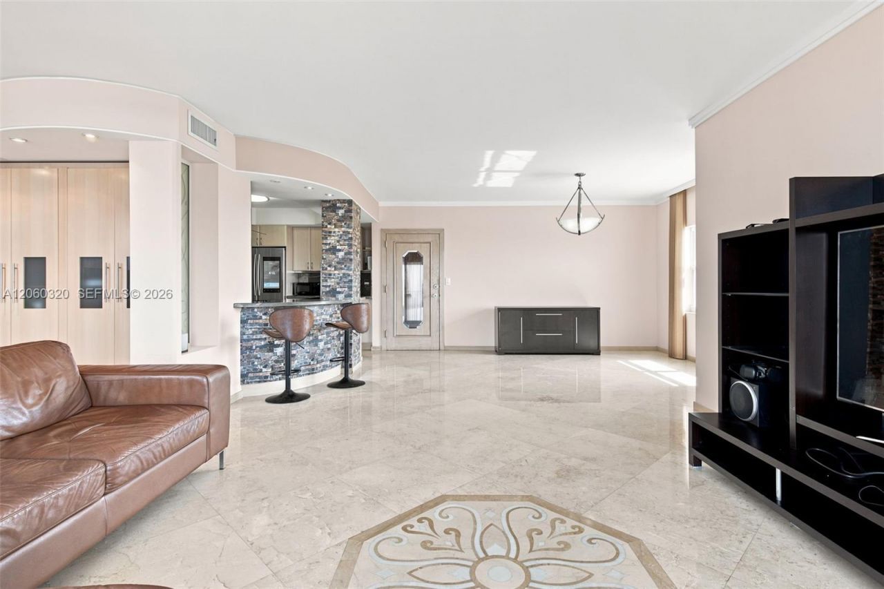 500 Bayview Dr, Unit 2121, Sunny Isles Beach, FL 33160 Photo