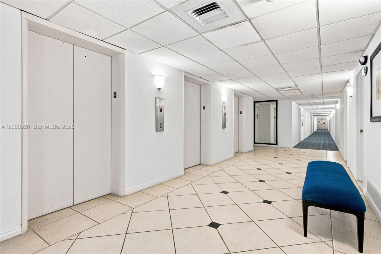500 Bayview Dr, Unit 2121, Sunny Isles Beach, FL 33160 Photo