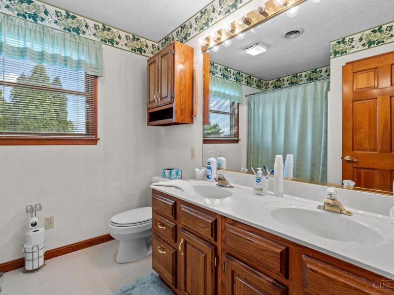 824 Kelly Drive, Wilmington, OH 45177 Photo 32