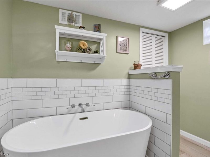 37636 Lake Drive , Avon, OH 44011 Photo 20