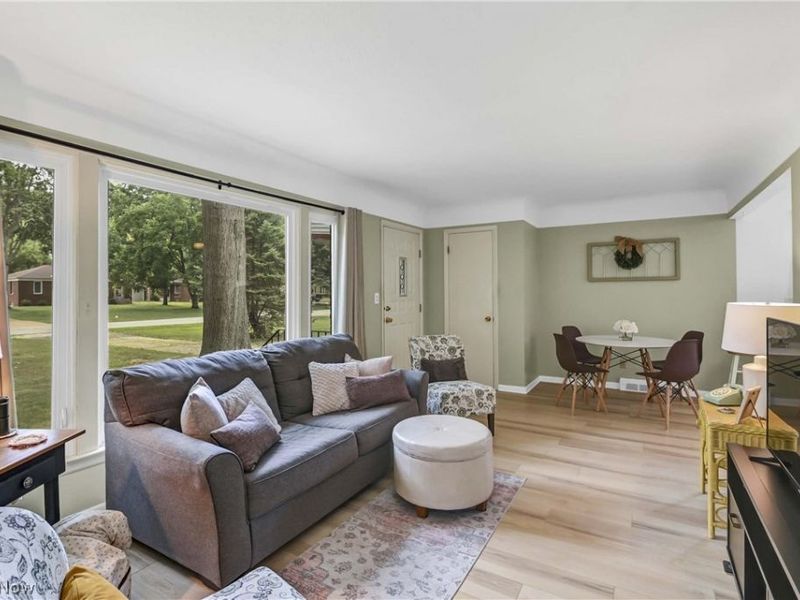 37636 Lake Drive , Avon, OH 44011 Photo 3