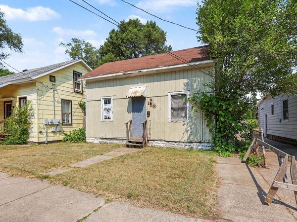 186 E Isabella Avenue, Muskegon, MI 49442